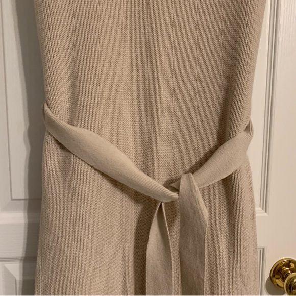 NWT V-Neck maxi belted sweater dress - Picture 7 of 10